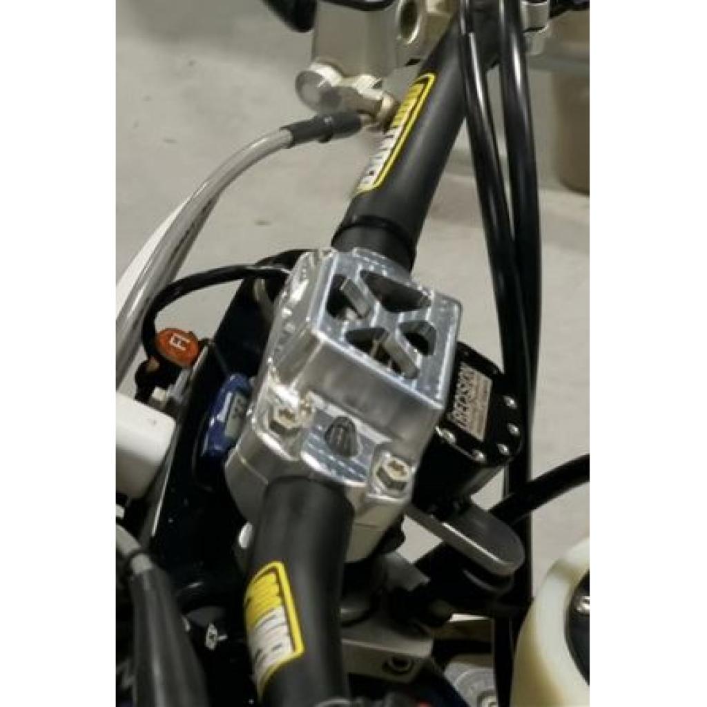Precision Handlebar top clamp KTM / Husqvarna for parabolic damper | MD3708-4