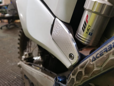 Carapaks Subframe Repair Kit Husqvarna | 2TPHQ001 - MojoMotoSport.com