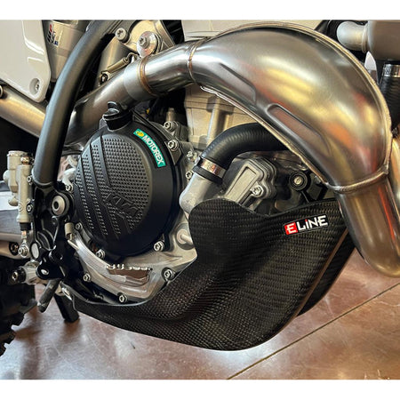 E - Line - KTM/Husqvarna 250/350 Carbon Fiber Skid Plate 2023 - UP | MSP25023 - MojoMotoSport.com
