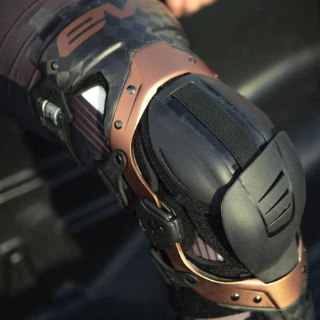 EVS Axis Pro Knee Braces | AXISP - BK/COP - MojoMotoSport.com