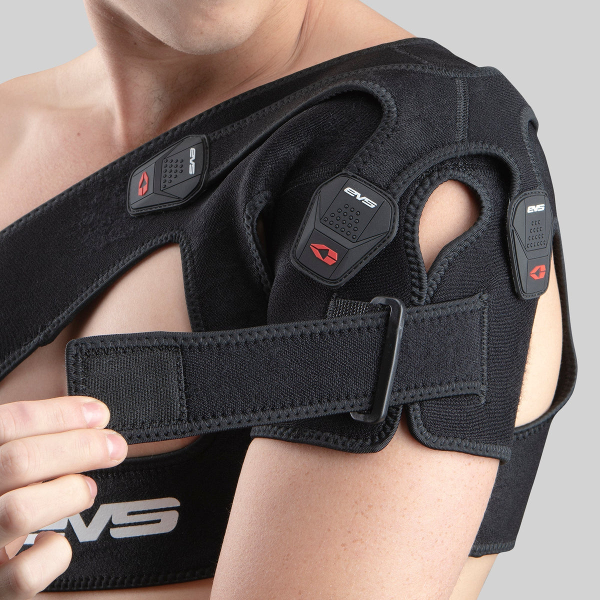 EVS SB03 Shoulder Support | SB03BK - MojoMotoSport.com