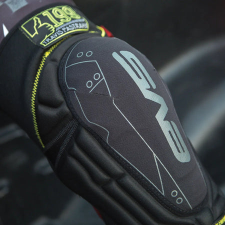 EVS TP199 Knee Guards | TP199K - BK - MojoMotoSport.com