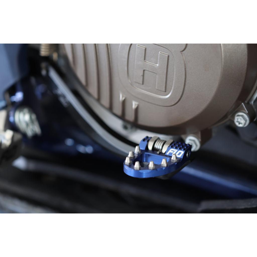 FLO Folding Tip Brake Pedals Yamaha YZ/WR 250/450 | MXBP - 218 - MojoMotoSport.com