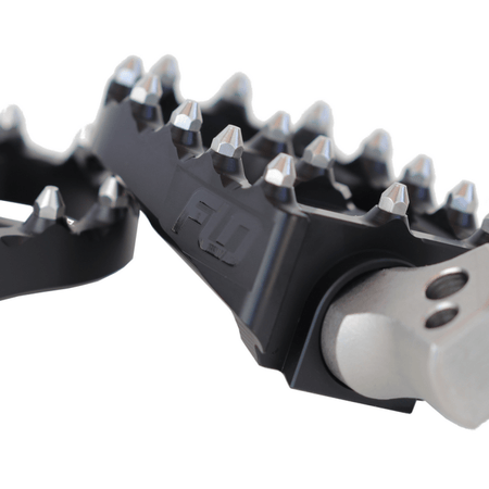 FLO Moto Style Passenger Pegs Black M8 Softail HARLEY | FPEG - 800 - 5 - MojoMotoSport.com