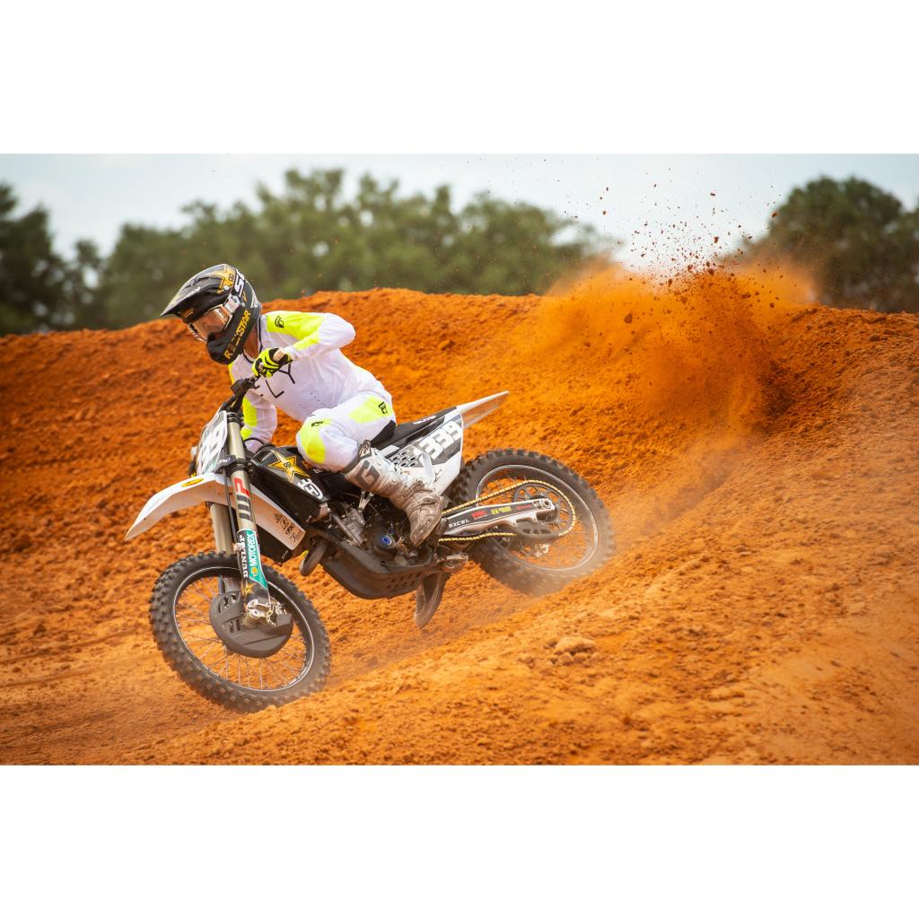 Fly Racing Evolution DST Racewear 2024 Jersey/Pant Kit - MojoMotoSport.com