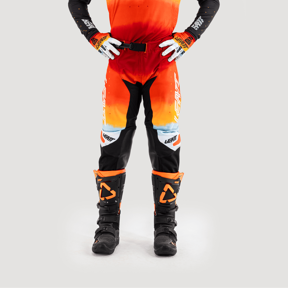 Leatt 4.5 Pants V25 - MojoMotoSport.com