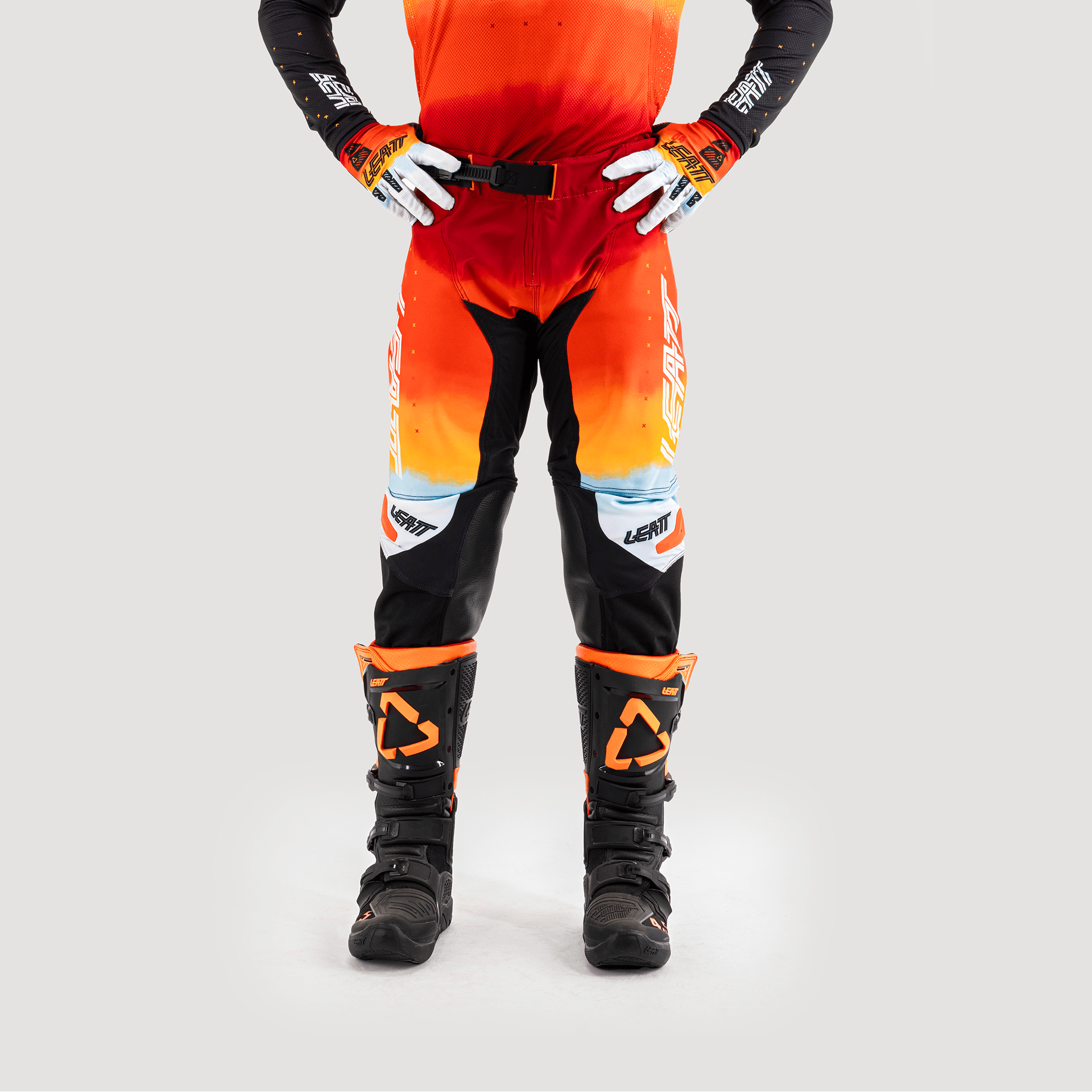 Leatt 4.5 Pants V25 - MojoMotoSport.com