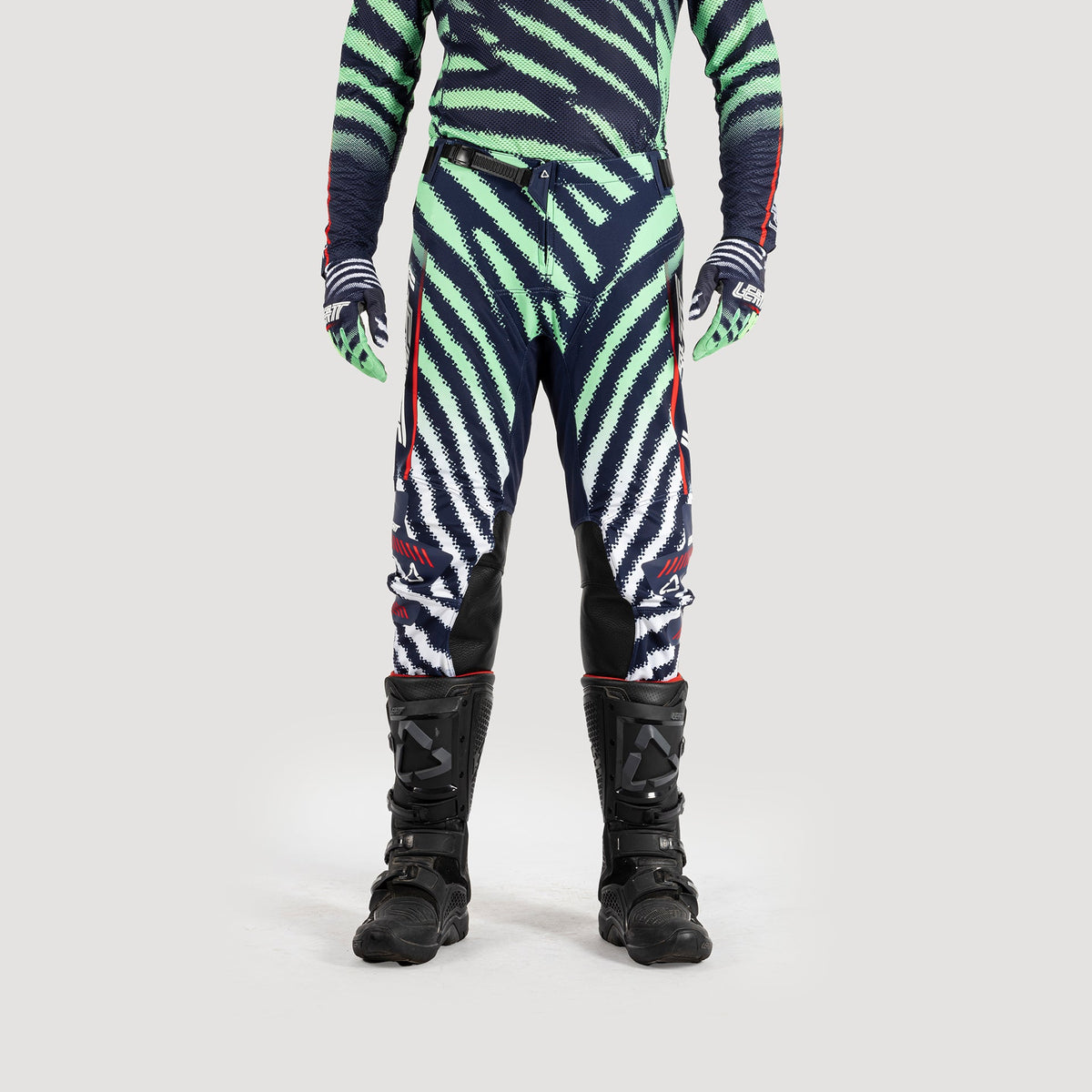 Leatt 5.5 Pants I.K.S (Internal Knee Brace System) V25 - MojoMotoSport.com
