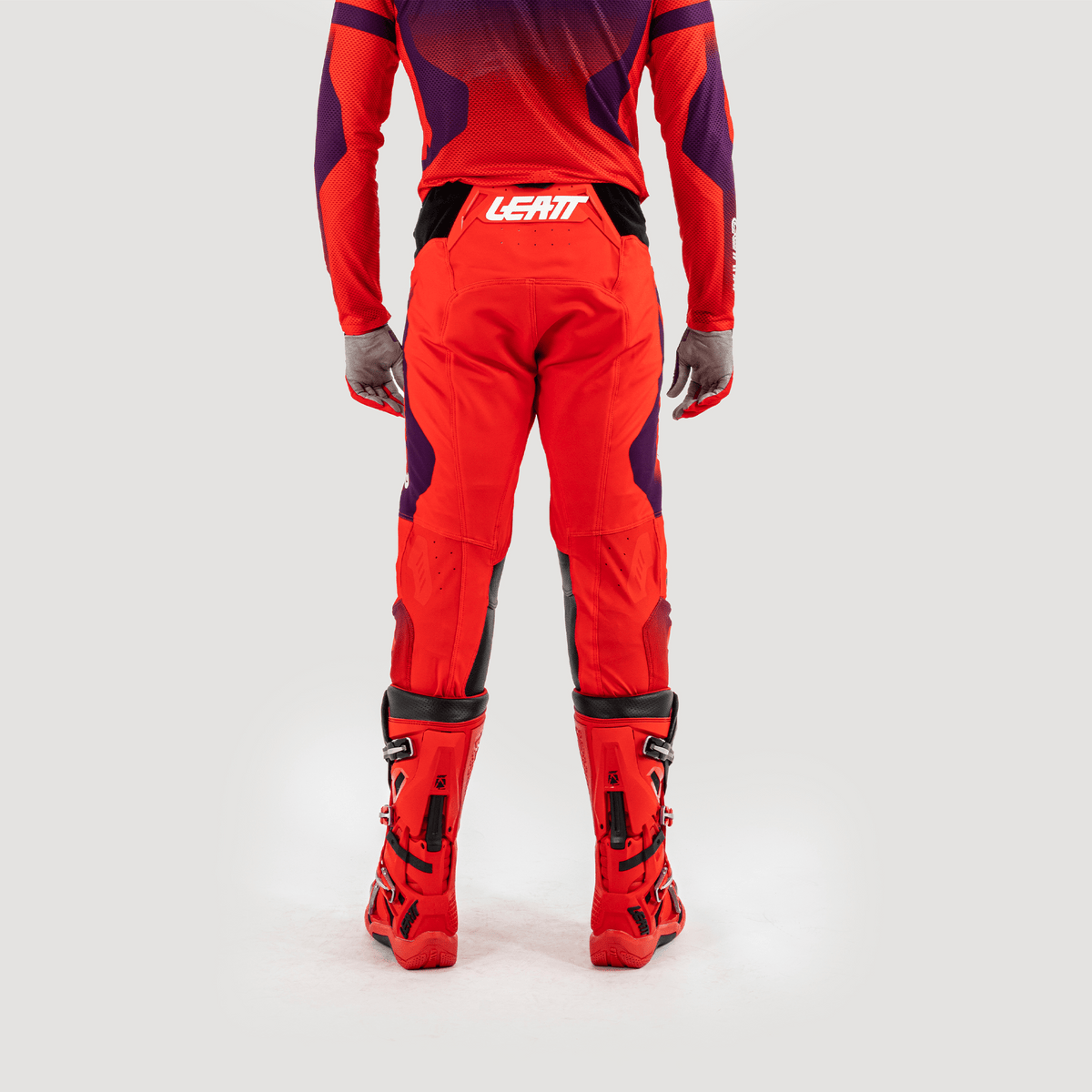 Leatt 5.5 Pants I.K.S (Internal Knee Brace System) V25 - MojoMotoSport.com