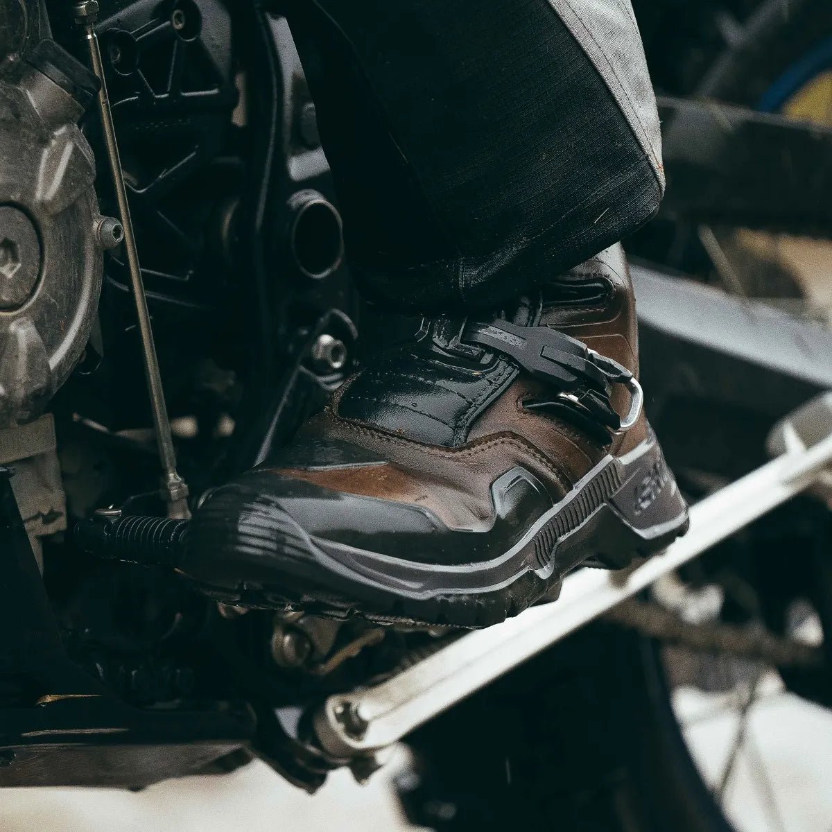 Leatt 7.5 ADV/Dualsport HydraDri Boots - MojoMotoSport.com