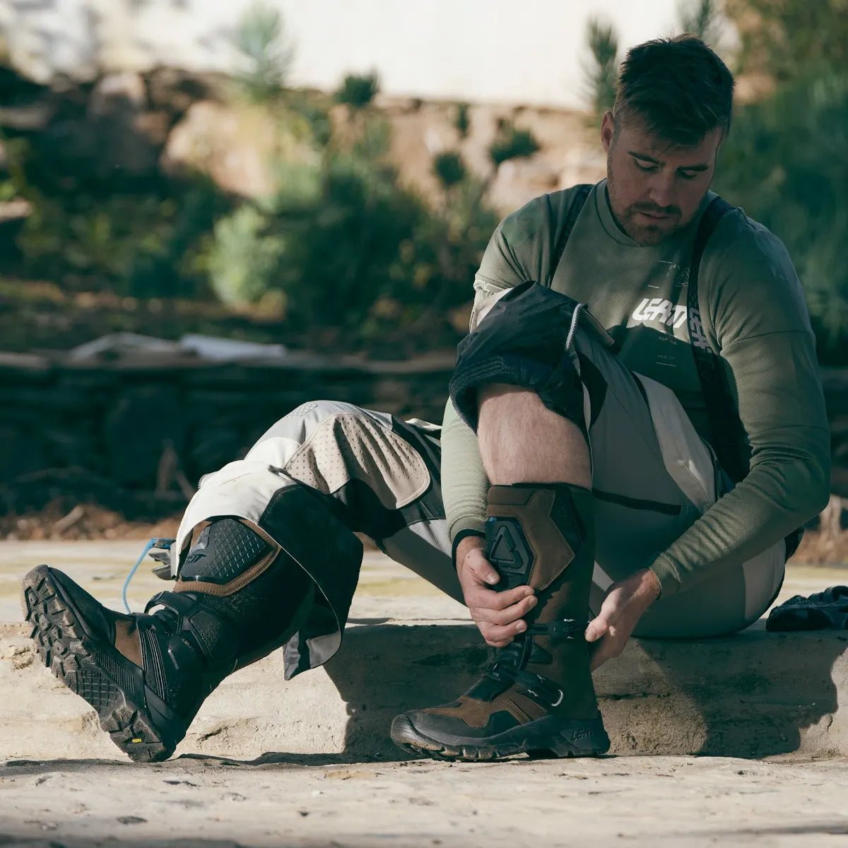 Leatt 7.5 ADV/Dualsport HydraDri Boots - MojoMotoSport.com