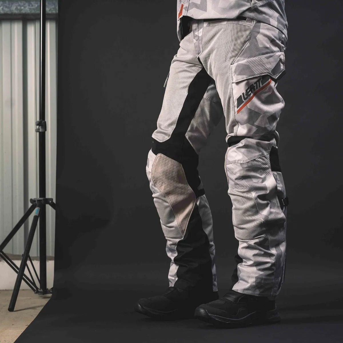 Leatt 7.5 FlowTour ADV/Dualsport Pants - MojoMotoSport.com