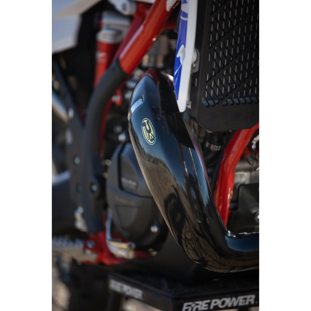 P3 Carbon Fiber Pipe Guard For Beta | 109062 - MojoMotoSport.com