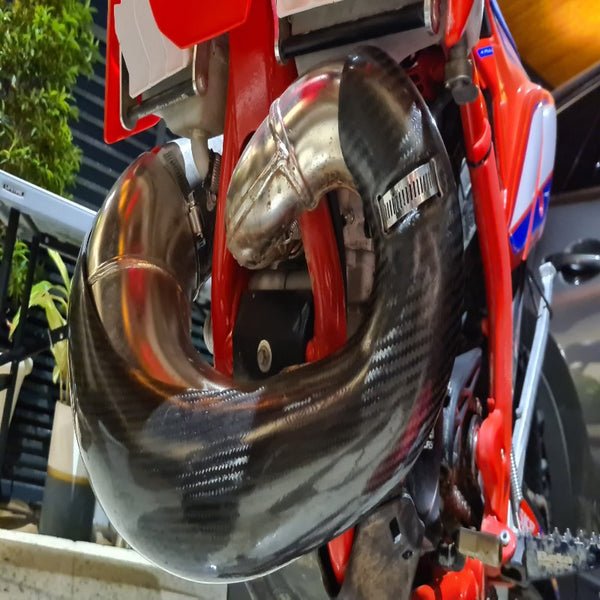 P3 Carbon Fiber Pipe Guard For Beta (19 - 24) | 109063 - MojoMotoSport.com