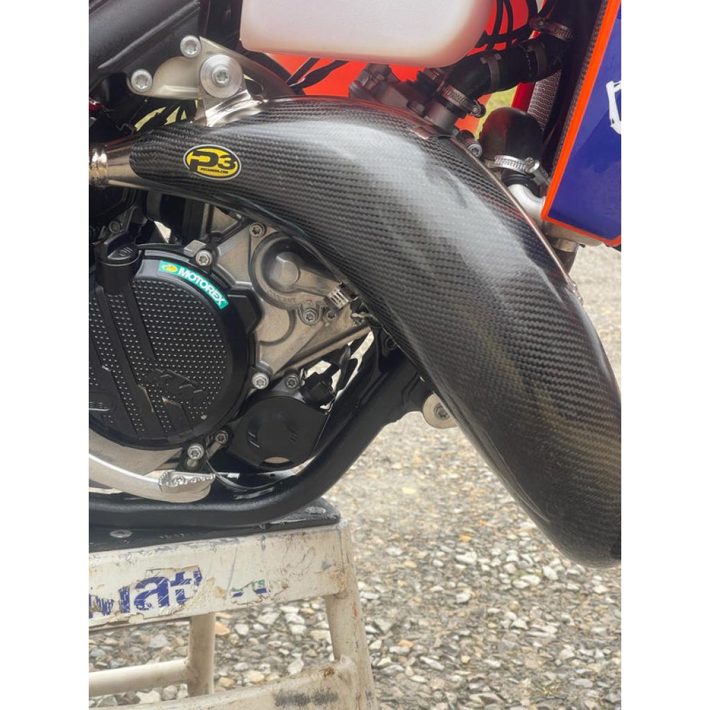 P3 Carbon Fiber Pipe Guard KTM/ HUS | 101051 - MojoMotoSport.com