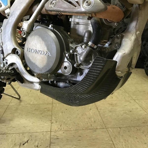 P3 Carbon Fiber Skid Plate For Honda CRF250R (10 - 17) | 305053 - MojoMotoSport.com
