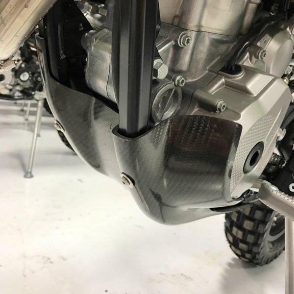 P3 Carbon Fiber Skid Plate For KTM/GasGas/HUS | 301096 - MojoMotoSport.com
