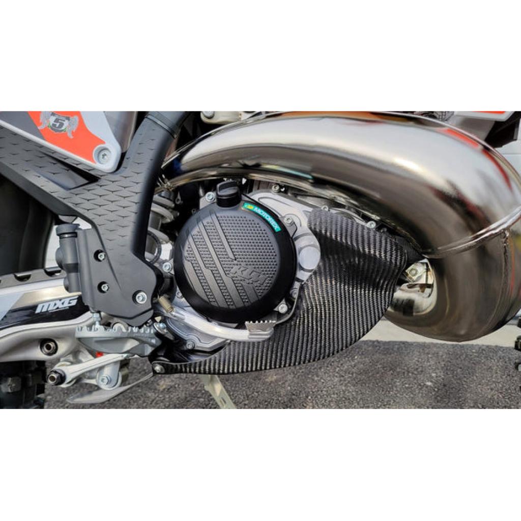 P3 Carbon Fiber Skid Plate For KTM/HUS | 301043 - MojoMotoSport.com