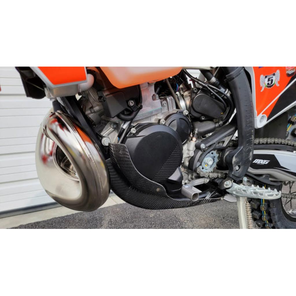 P3 Carbon Fiber Skid Plate For KTM/HUS | 301083 - MojoMotoSport.com