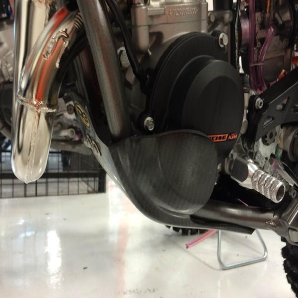 P3 Carbon Fiber Skid Plate KTM & HUS | 301030 - MojoMotoSport.com