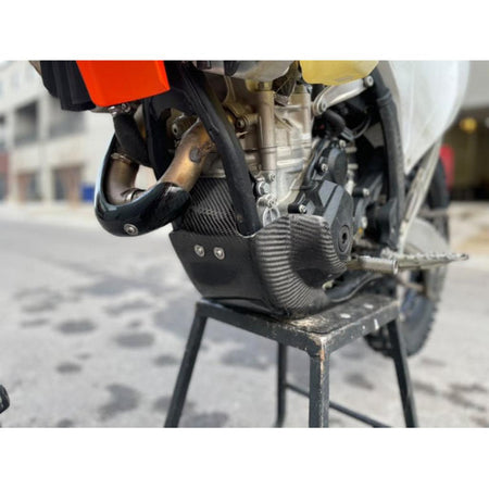 P3 Carbon Fiber Skid Plate KTM & HUS | 301090 - ORG - MojoMotoSport.com
