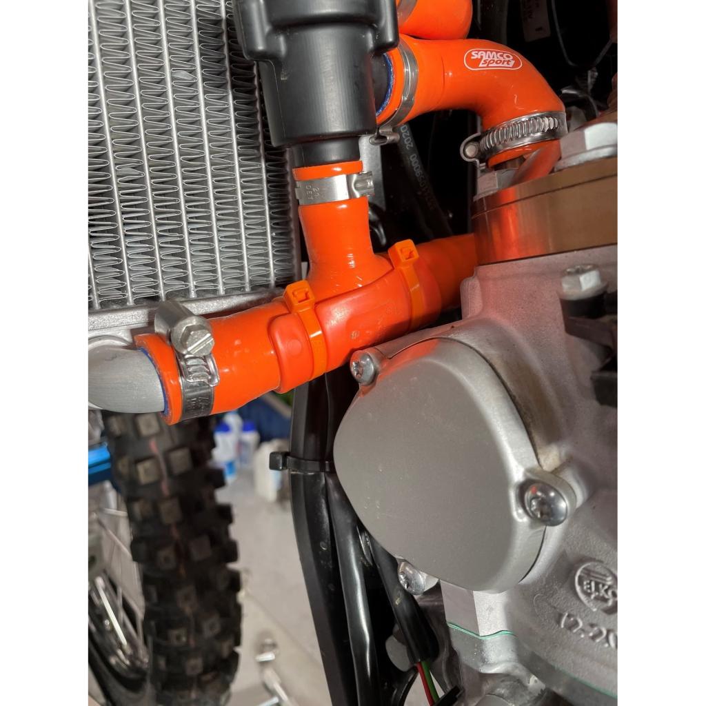 TSP Radiator Hose Guard 2017+ KTM/Husky/GasGas - MojoMotoSport.com
