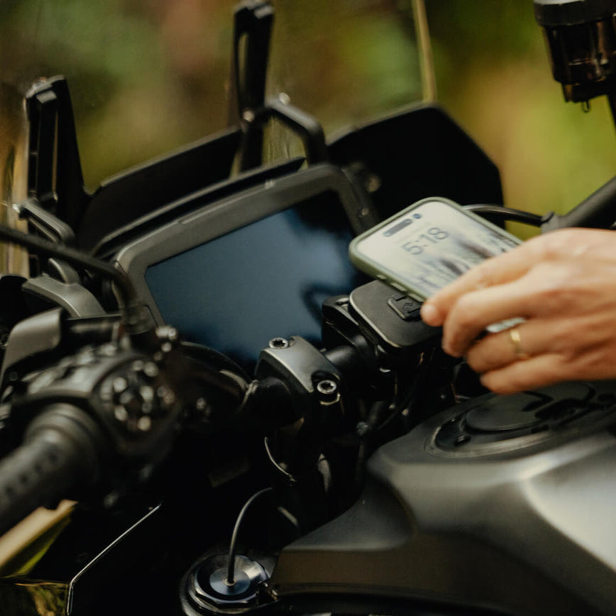 Peak Design Locking V2 Motorcycle Bar Mount | MojoMotoSport.com