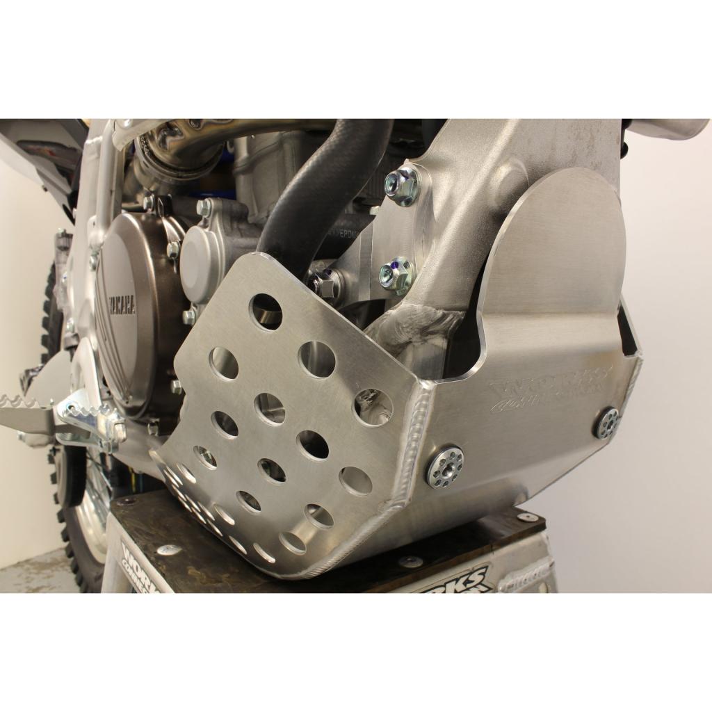 Werksanschluss – Yamaha – vollflächiger Aluminium-Unterfahrschutz – 10–620