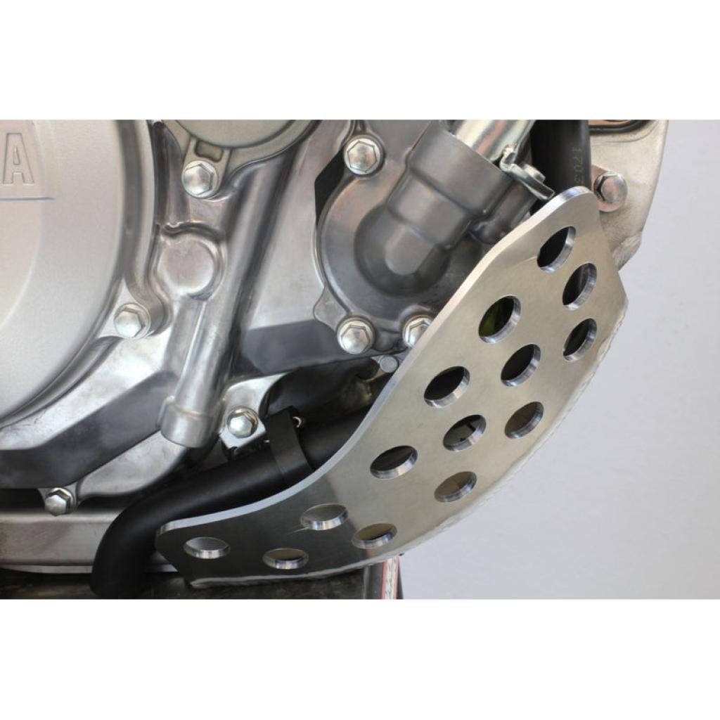 Werksanschluss – Yamaha – vollflächiger Aluminium-Unterfahrschutz – 10–668