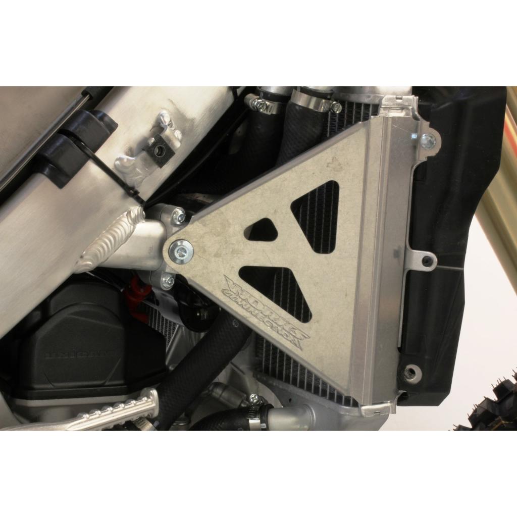 Fonctionne avec les supports de radiateur Honda CRF250R/RX ('18-'21).