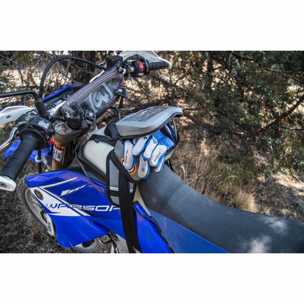 Giant Loop Buckin' Roll Tank 1.5L Bag | BNR20 - MojoMotoSport.com