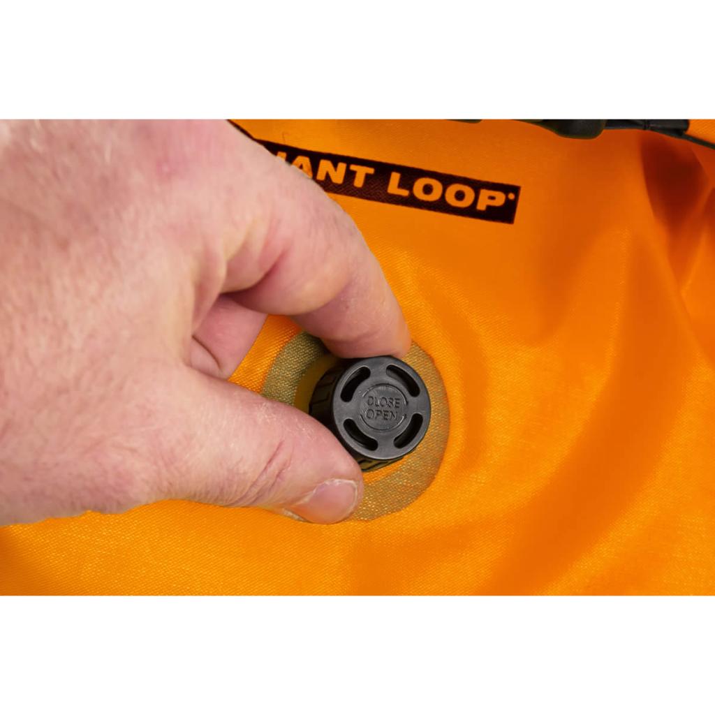 Giant Loop Coyote Saddlebag | CSB20 - MojoMotoSport.com