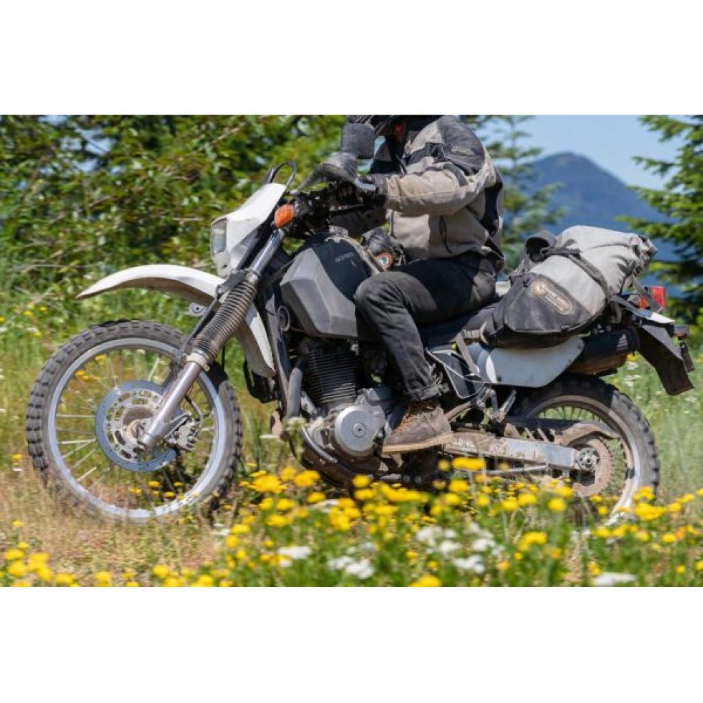 Giant Loop Coyote Saddlebag | CSB20 - MojoMotoSport.com