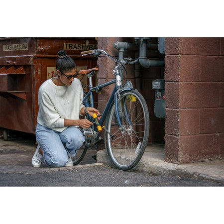 OnGuard Bulldog U - Lock w/ Cable 4 Ft | 8012 - MojoMotoSport.com