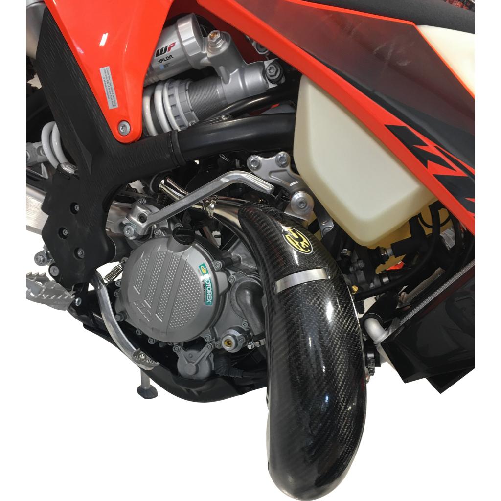 P3 Carbon Fiber Pipe Guard For KTM/ HUS | 101050 - MojoMotoSport.com