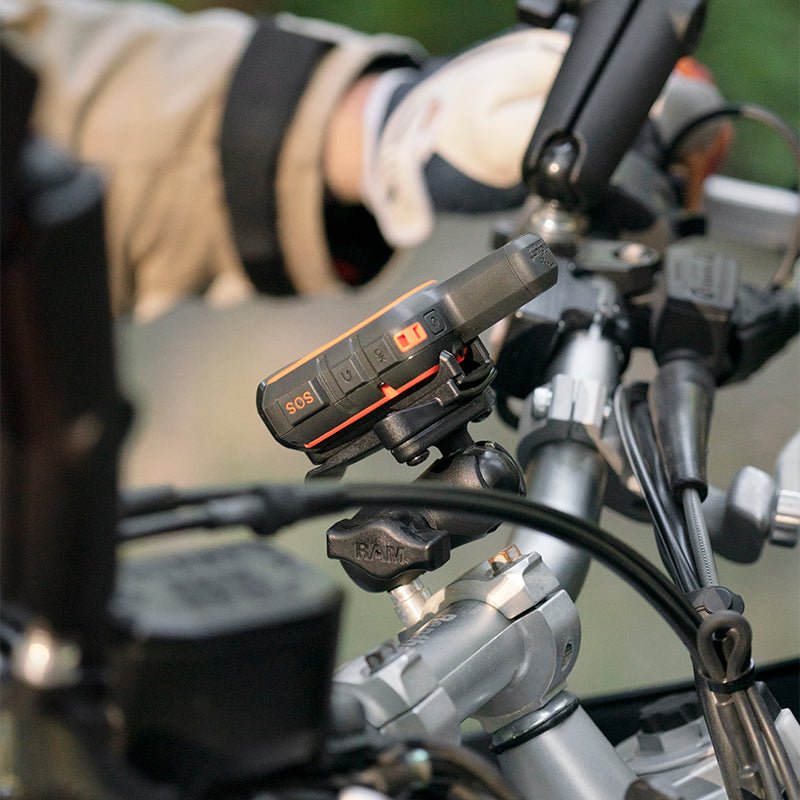 Ram Spine Clip Holder w/ Ball Garmin Handheld Devices | RAM - B - 202 - GA76U - MojoMotoSport.com