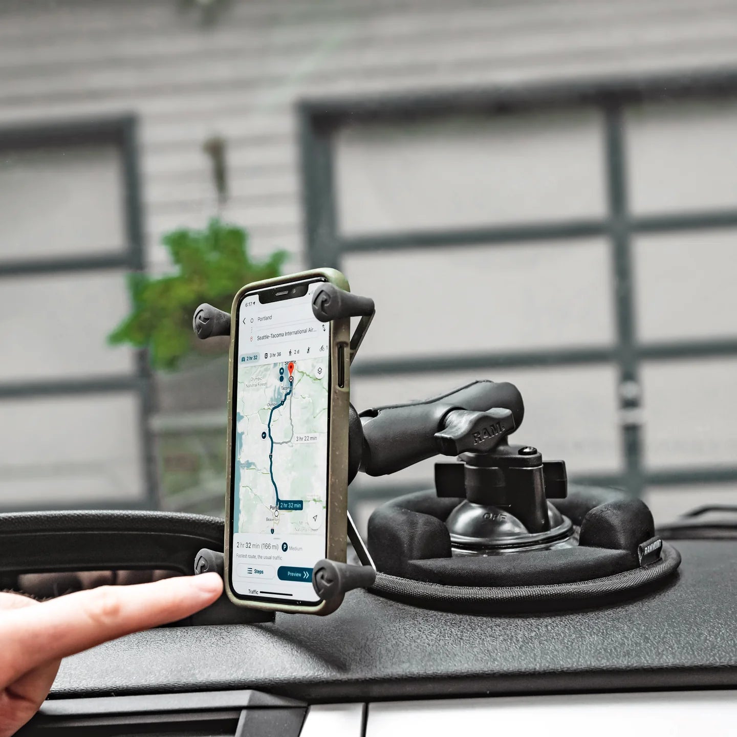 Ram Twist - Lock Suction Cup Base w/ Ball | RAM - B - 224 - 1U - MojoMotoSport.com