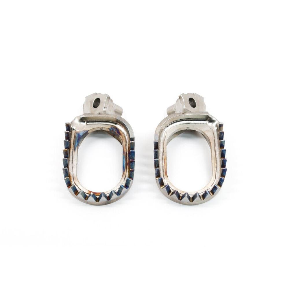 Titanium Pro 4mm Low Offset Footpegs Yamaha 2023 YZ450F - MojoMotoSport.com