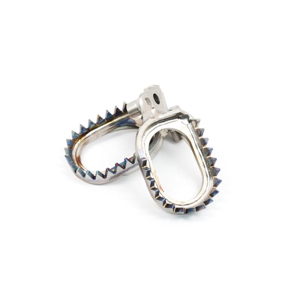 Titanium Pro 4mm Low Offset Footpegs Yamaha 2023 YZ450F - MojoMotoSport.com